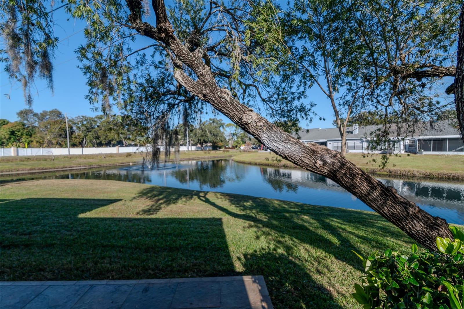 Image 35 of 49 For 17 Penzance Court