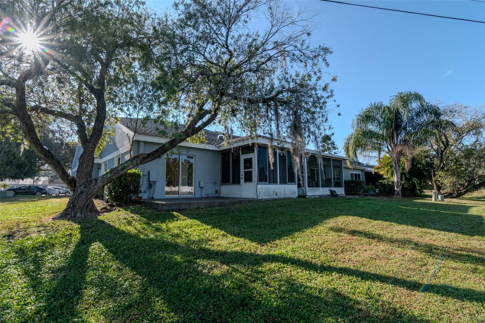 Image 4 of 49 For 17 Penzance Court