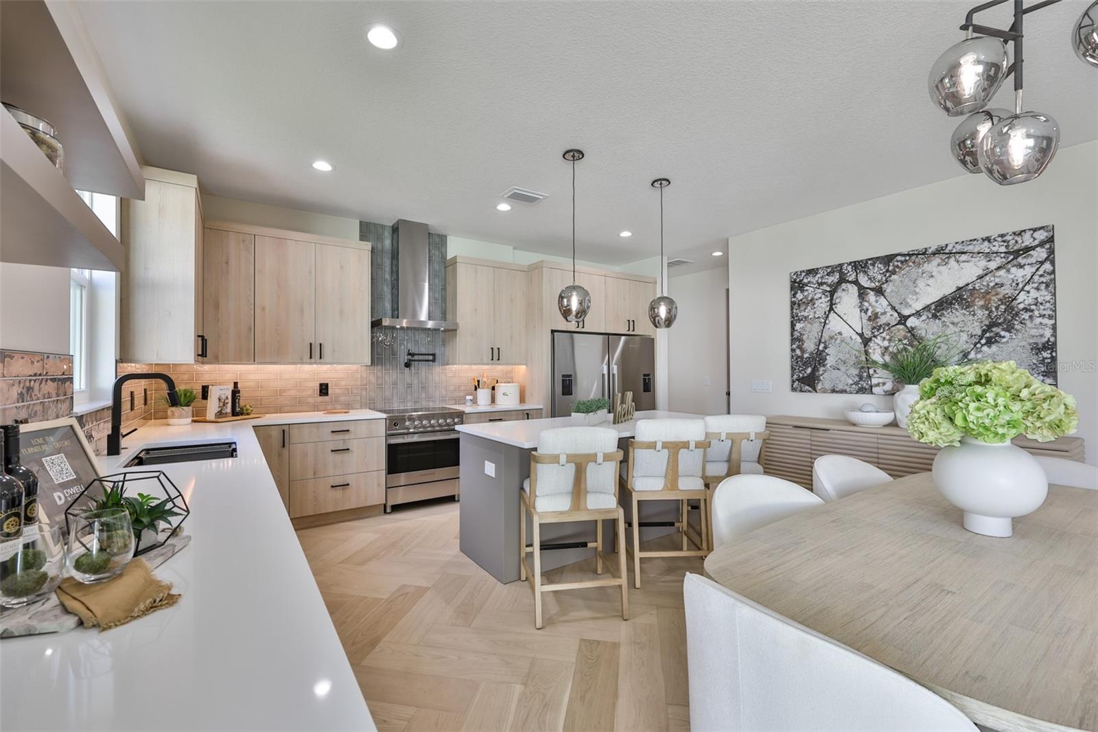 Image 19 of 63 For 5610 Sheridan Road