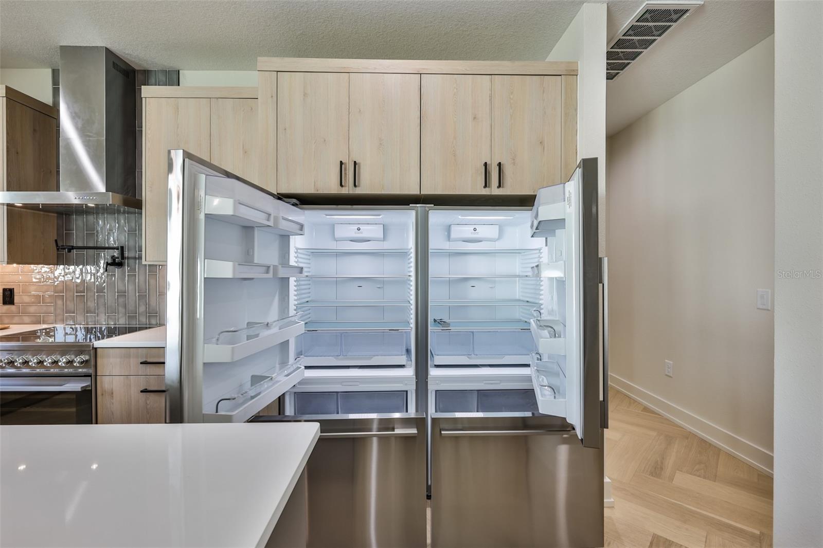 Image 27 of 63 For 5610 Sheridan Road