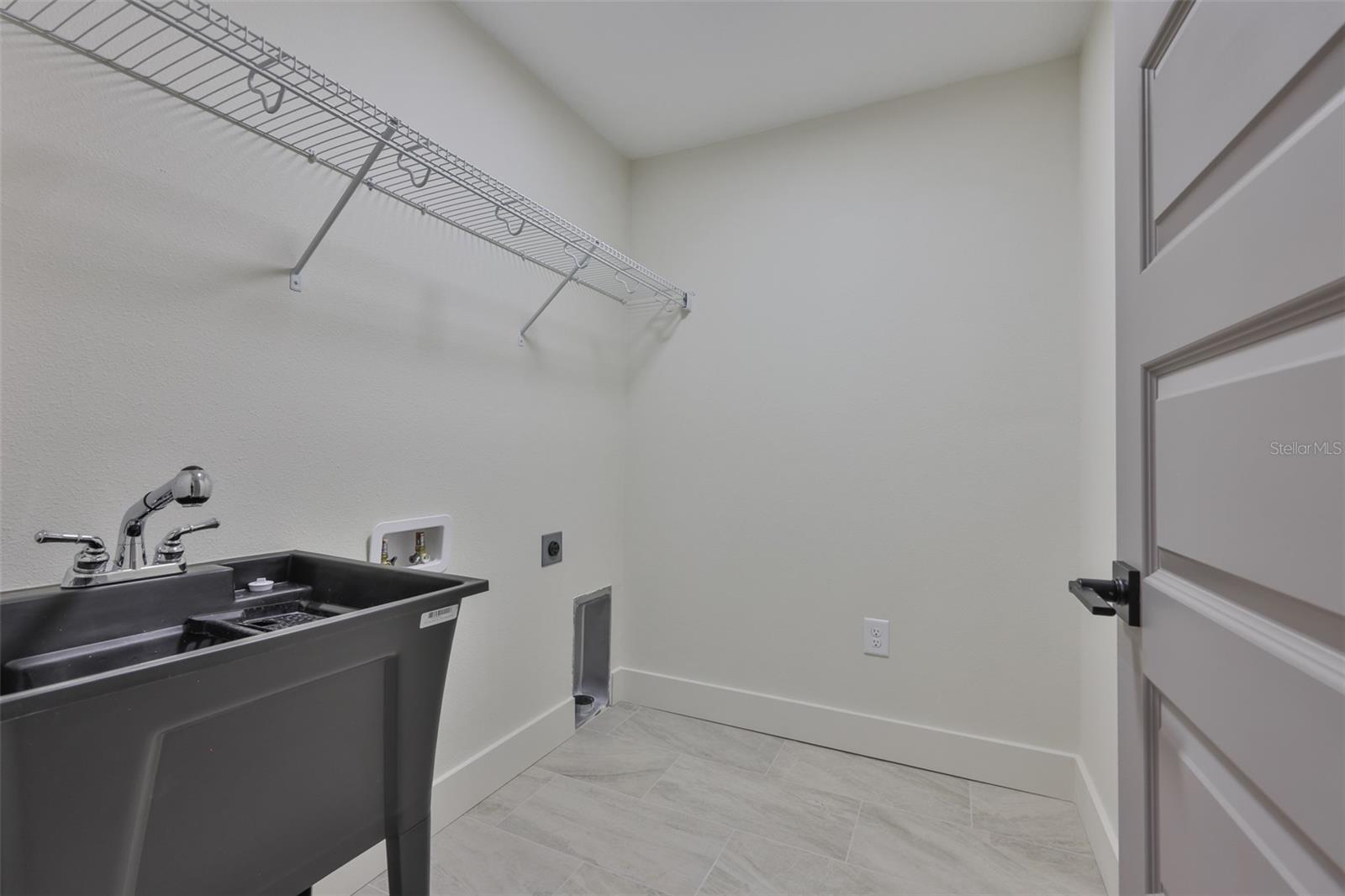 Image 63 of 63 For 5610 Sheridan Road