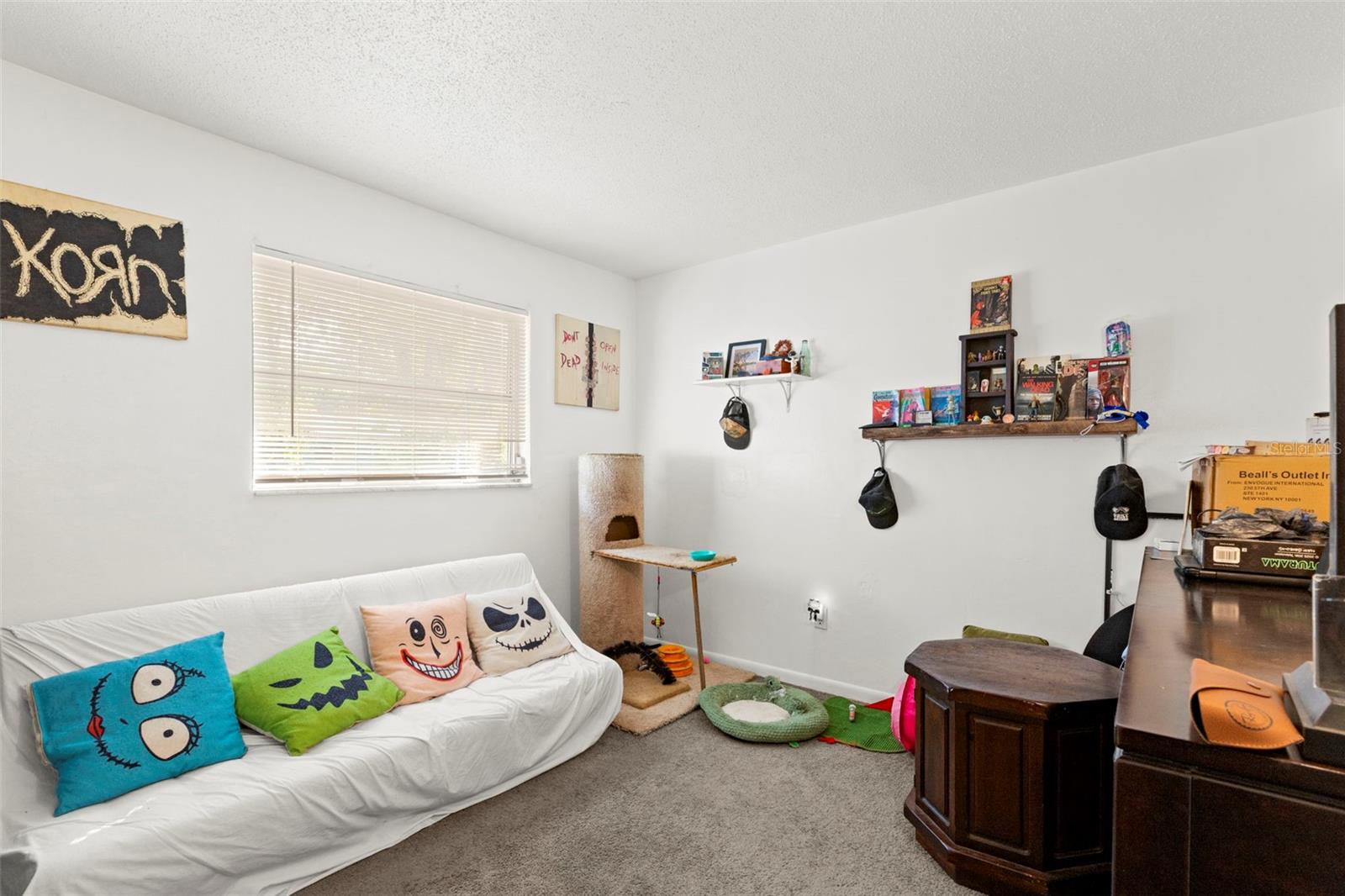 Image 17 of 28 For 747 Heritage Lane