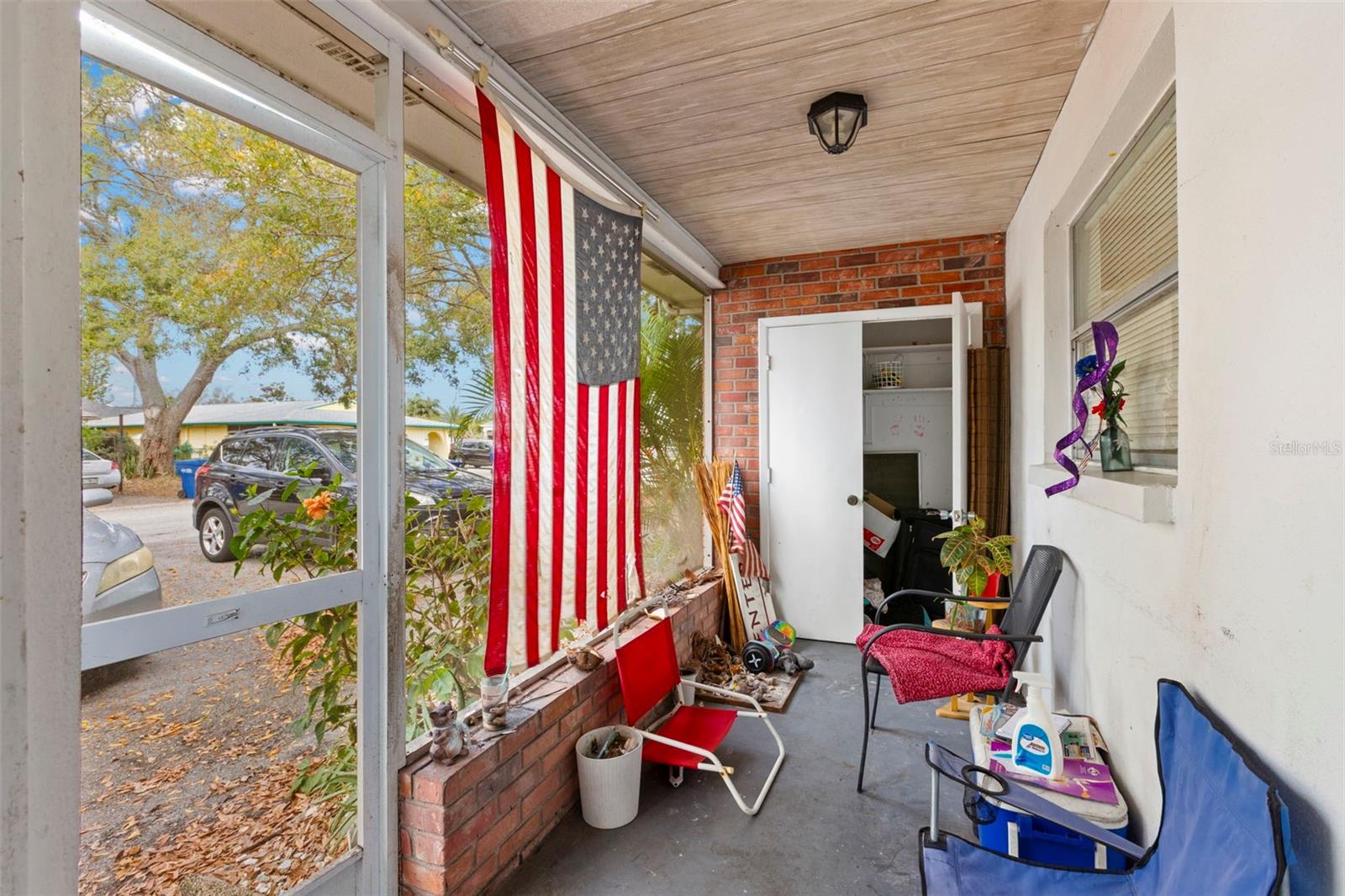 Image 19 of 28 For 747 Heritage Lane