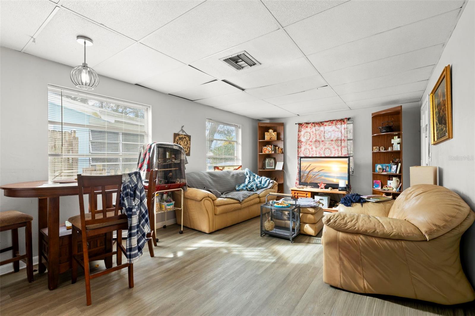 Image 21 of 28 For 747 Heritage Lane