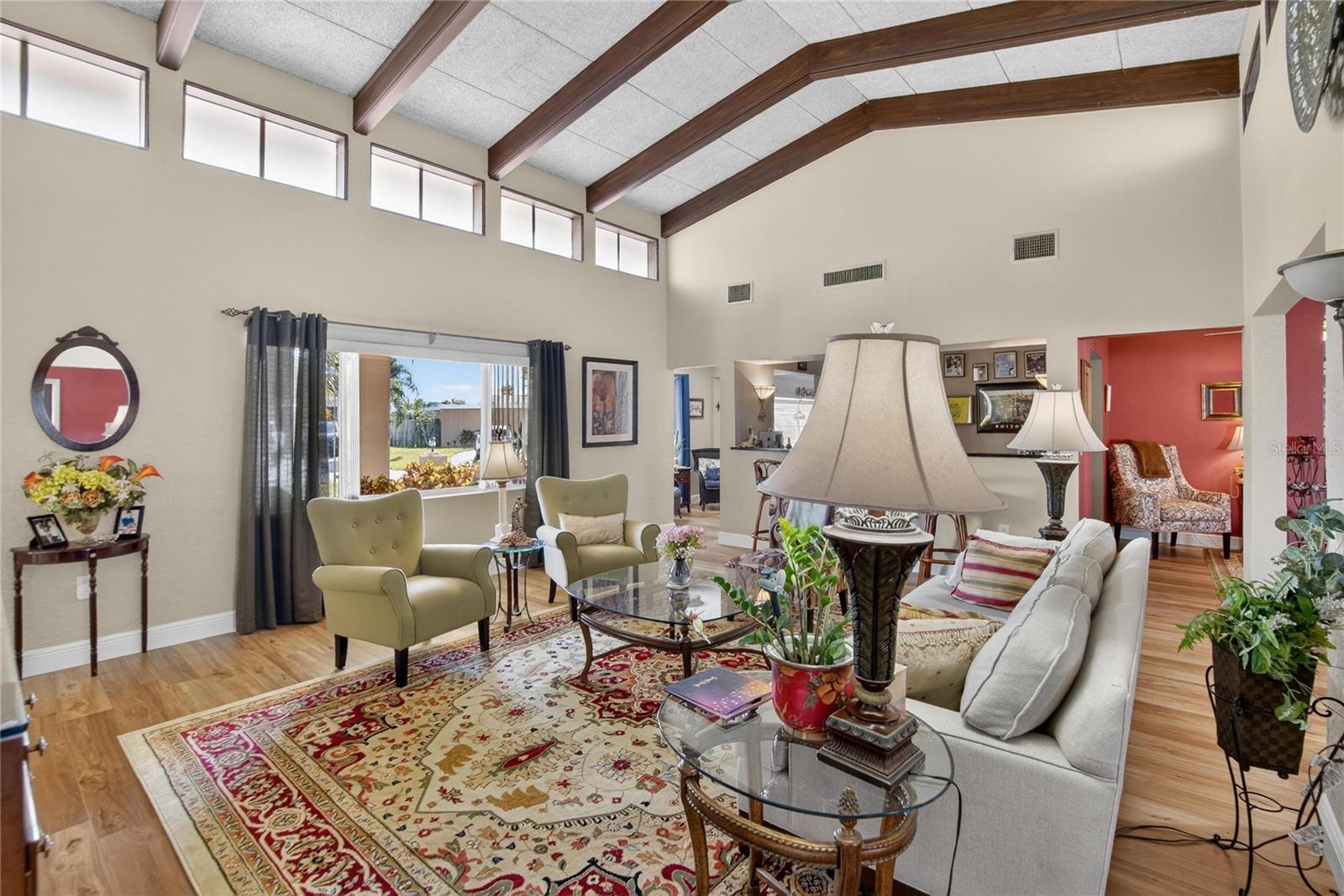 Image 4 of 86 For 6518 Debbie Lane S