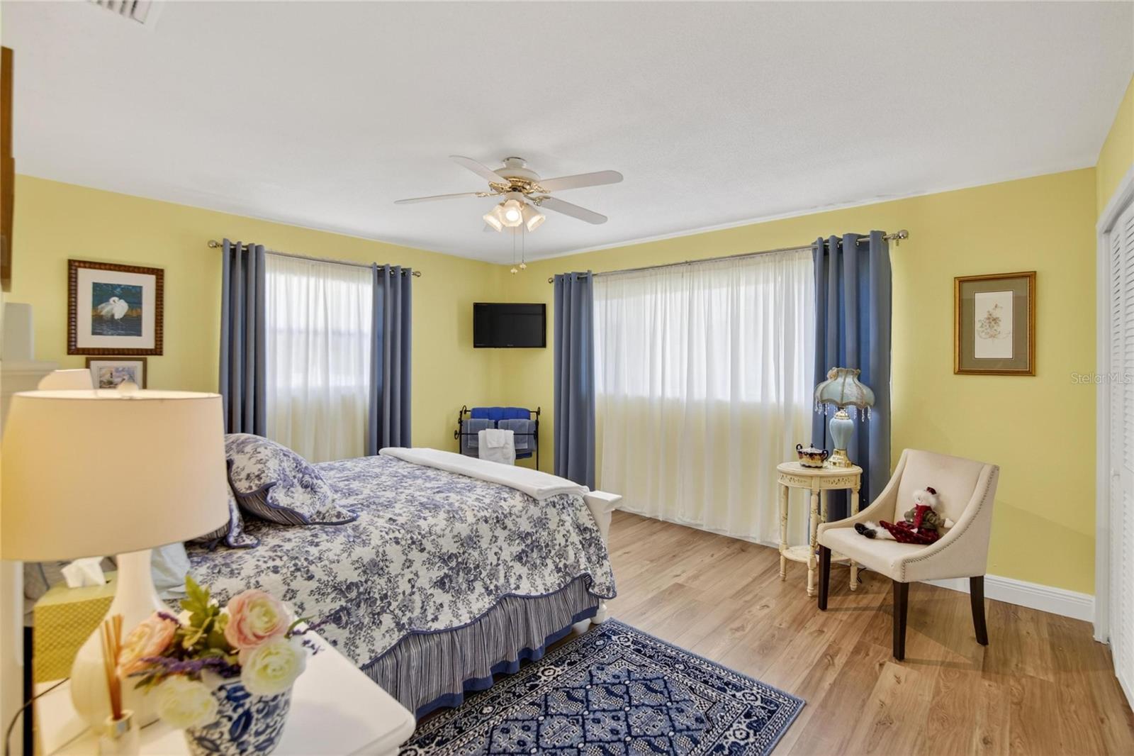 Image 46 of 86 For 6518 Debbie Lane S