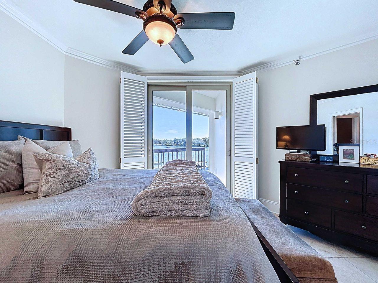 Image 16 of 36 For 923 Seddon Cove Way 923