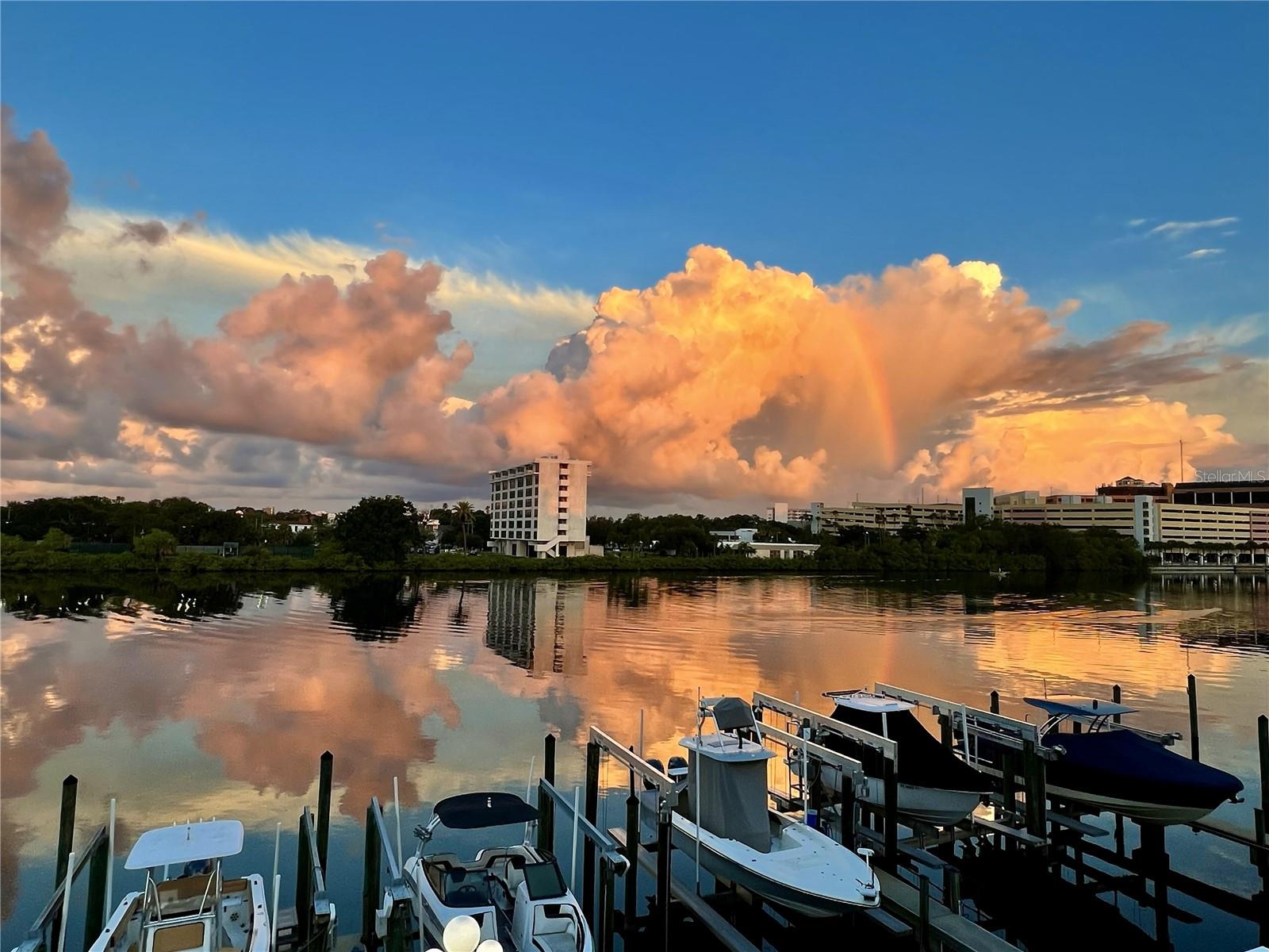 Image 34 of 36 For 923 Seddon Cove Way 923