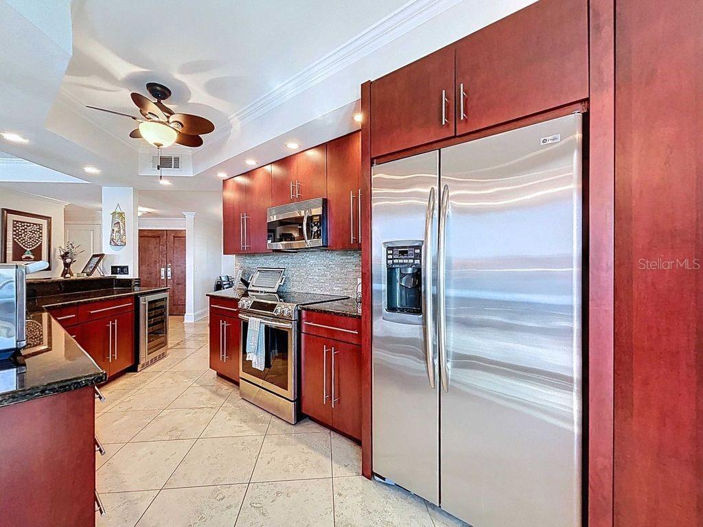 Image 7 of 36 For 923 Seddon Cove Way 923