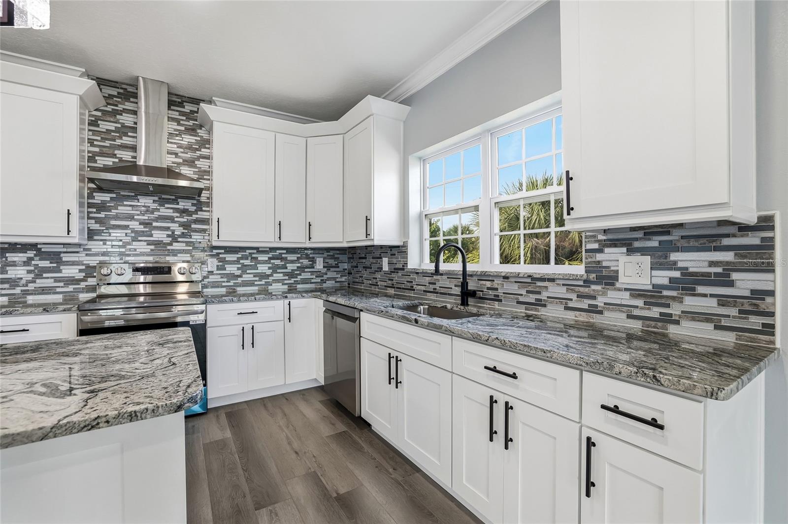 Image 12 of 70 For 1083 Pointe Alexis Drive