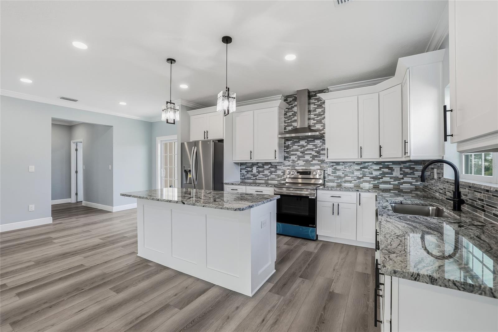 Image 13 of 70 For 1083 Pointe Alexis Drive