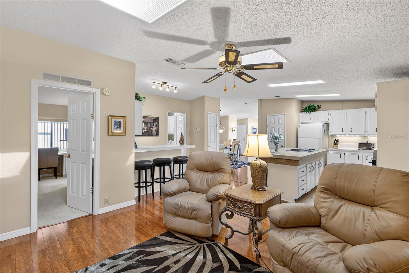 Image 11 of 79 For 240 Hibisco Drive