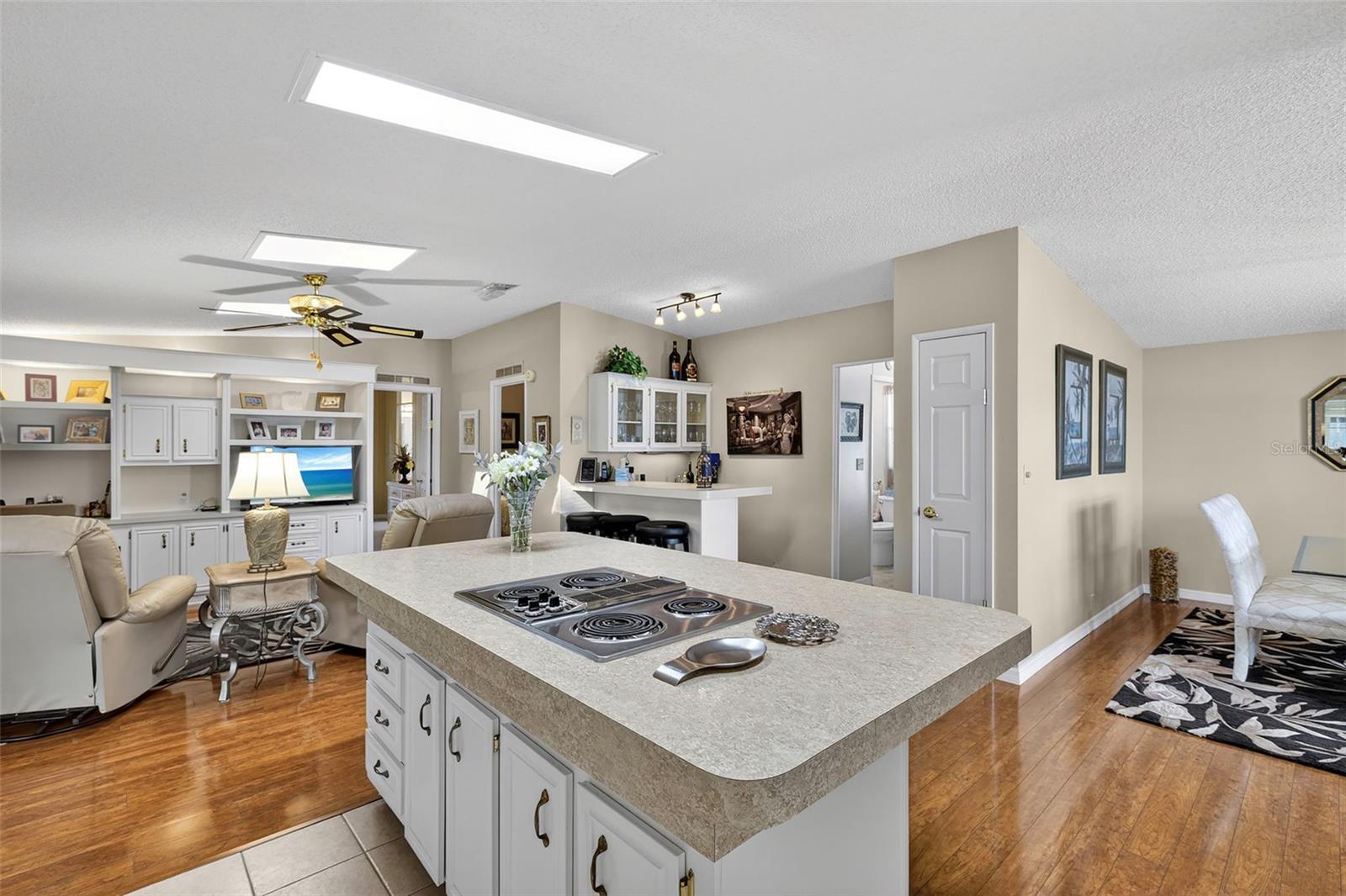 Image 5 of 79 For 240 Hibisco Drive