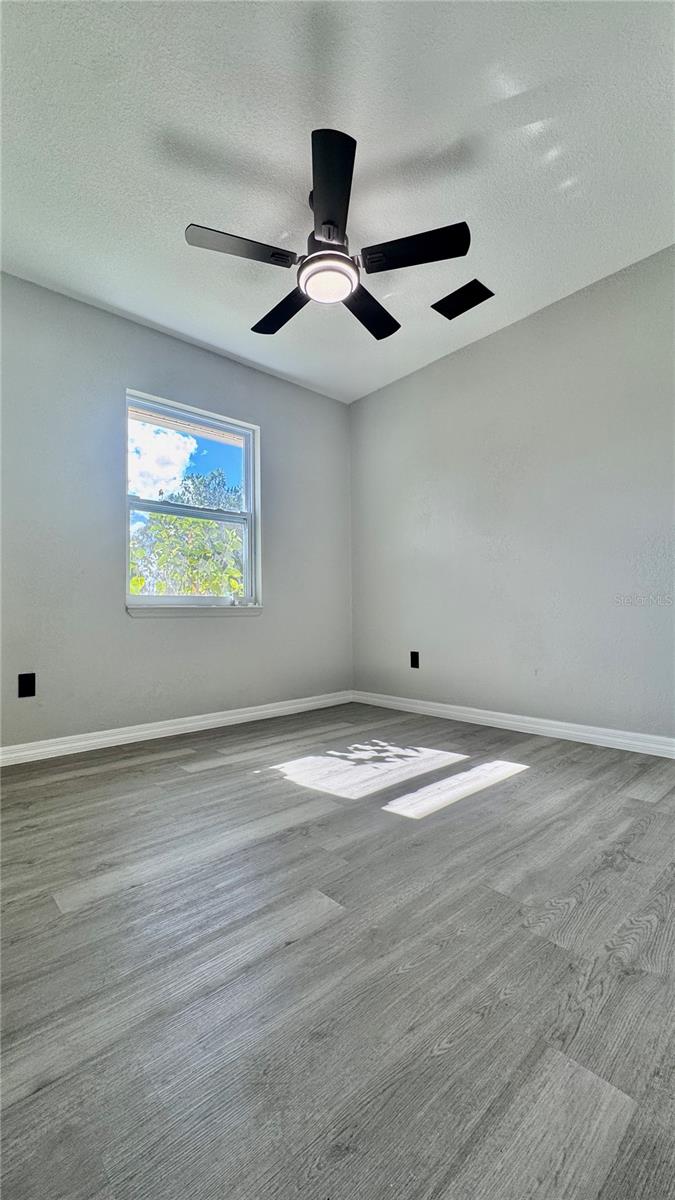 Image 11 of 16 For 27319 Dale Avenue