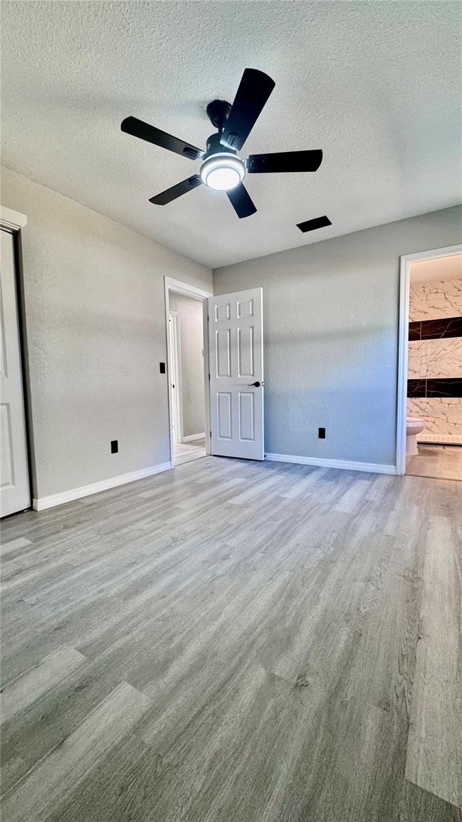 Image 14 of 16 For 27319 Dale Avenue