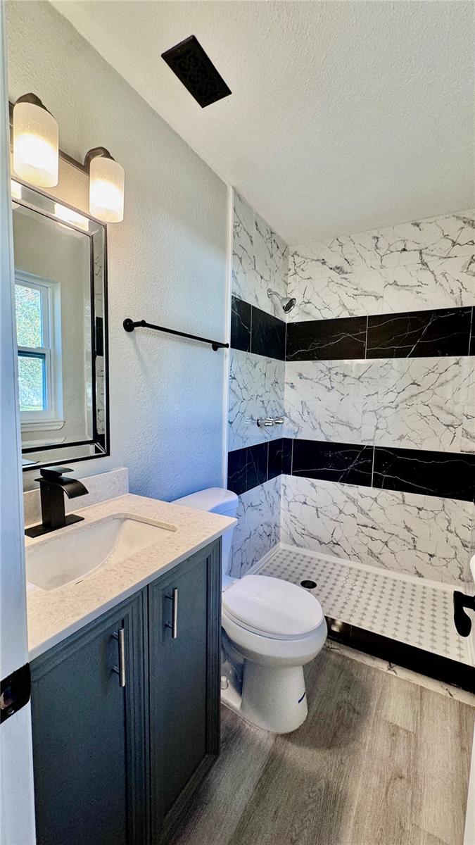 Image 15 of 16 For 27319 Dale Avenue