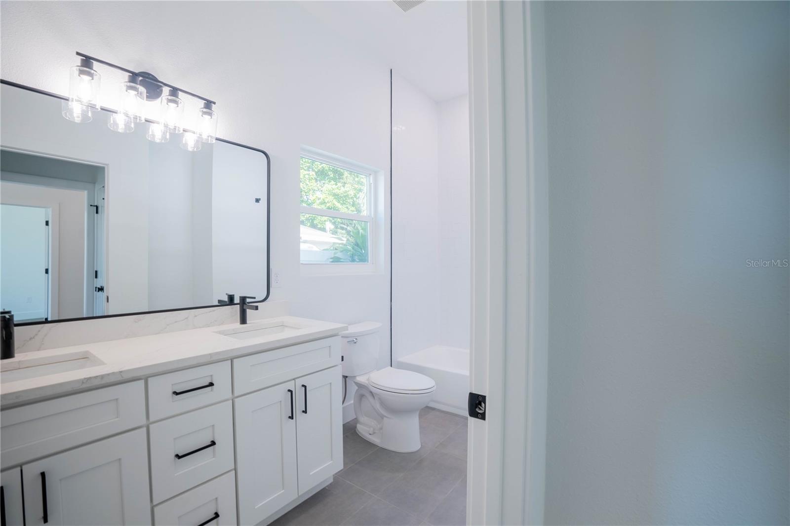 Image 15 of 45 For 1014 21st Avenue