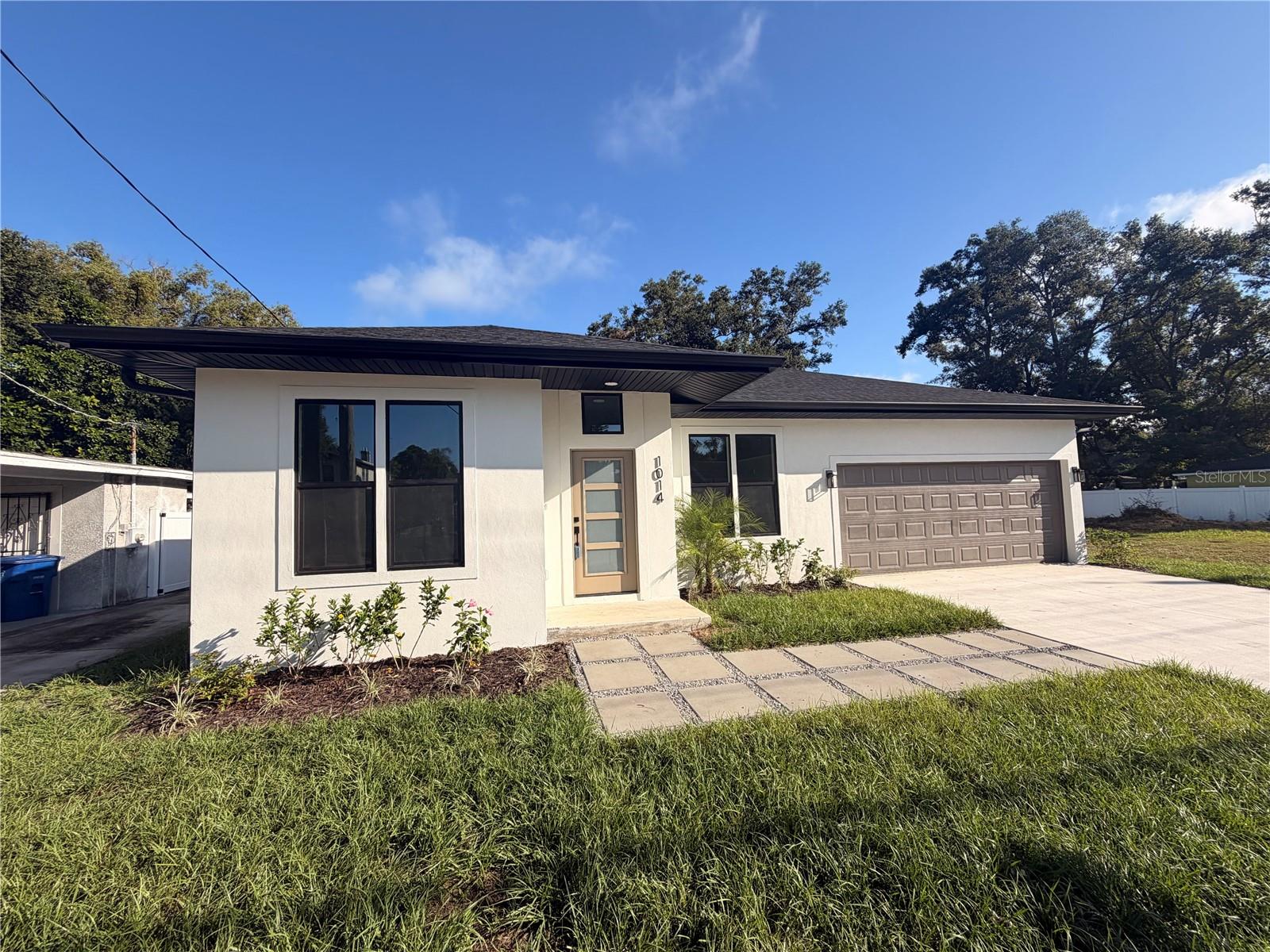 Image 2 of 45 For 1014 21st Avenue