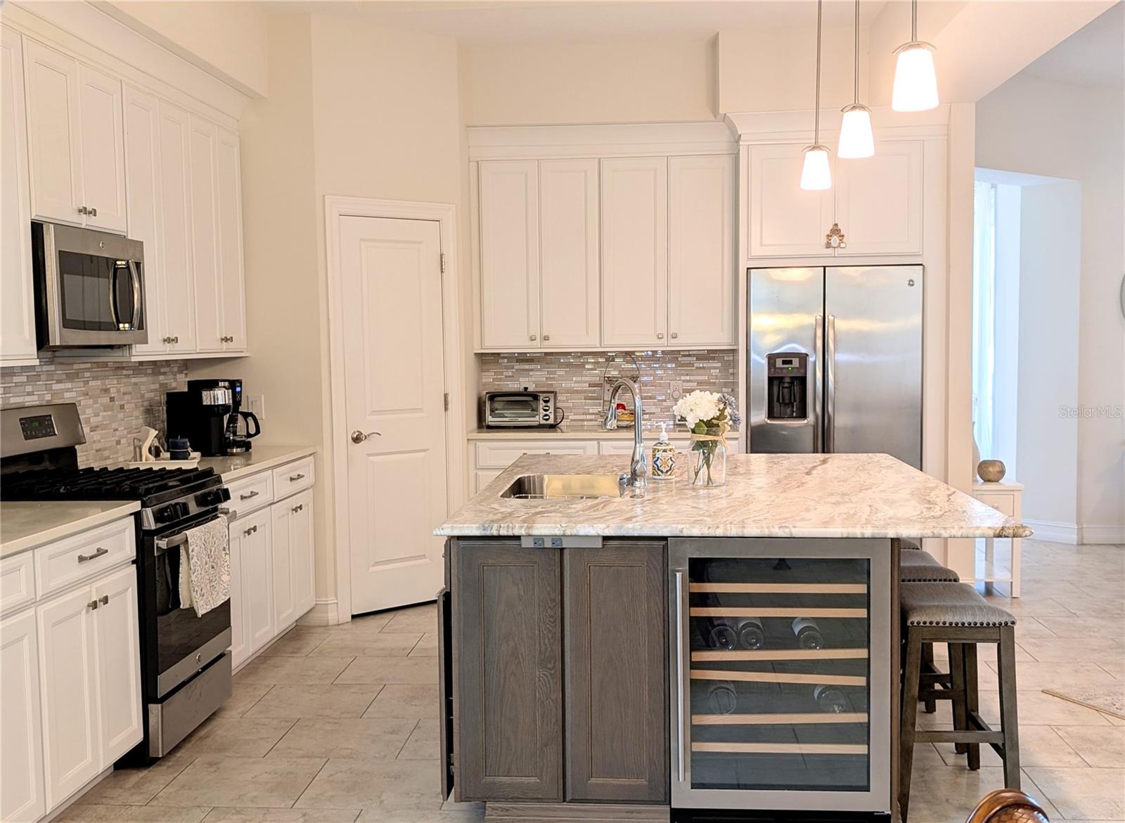 Image 17 of 57 For 2988 Breezy Meadows Drive