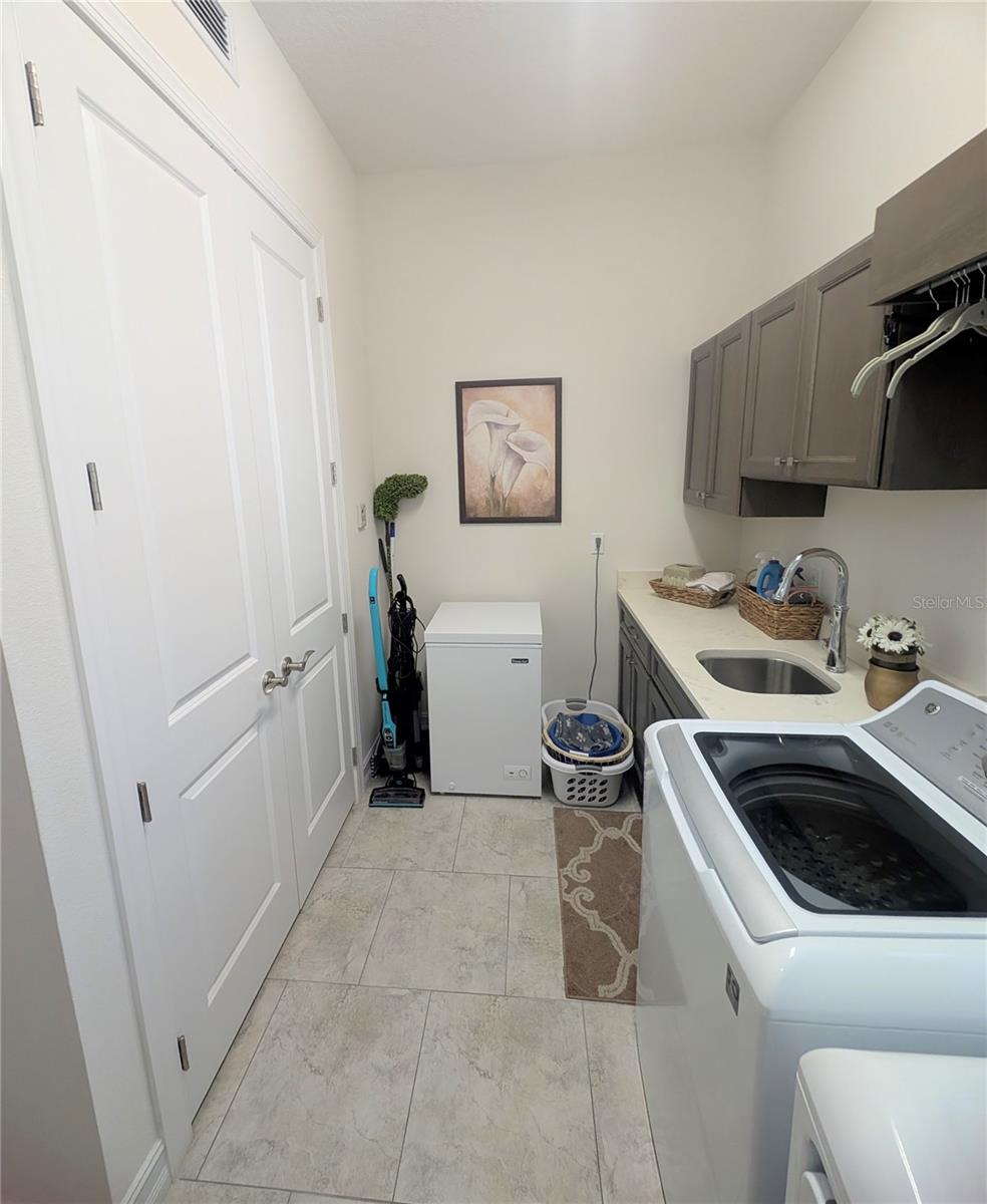 Image 46 of 57 For 2988 Breezy Meadows Drive