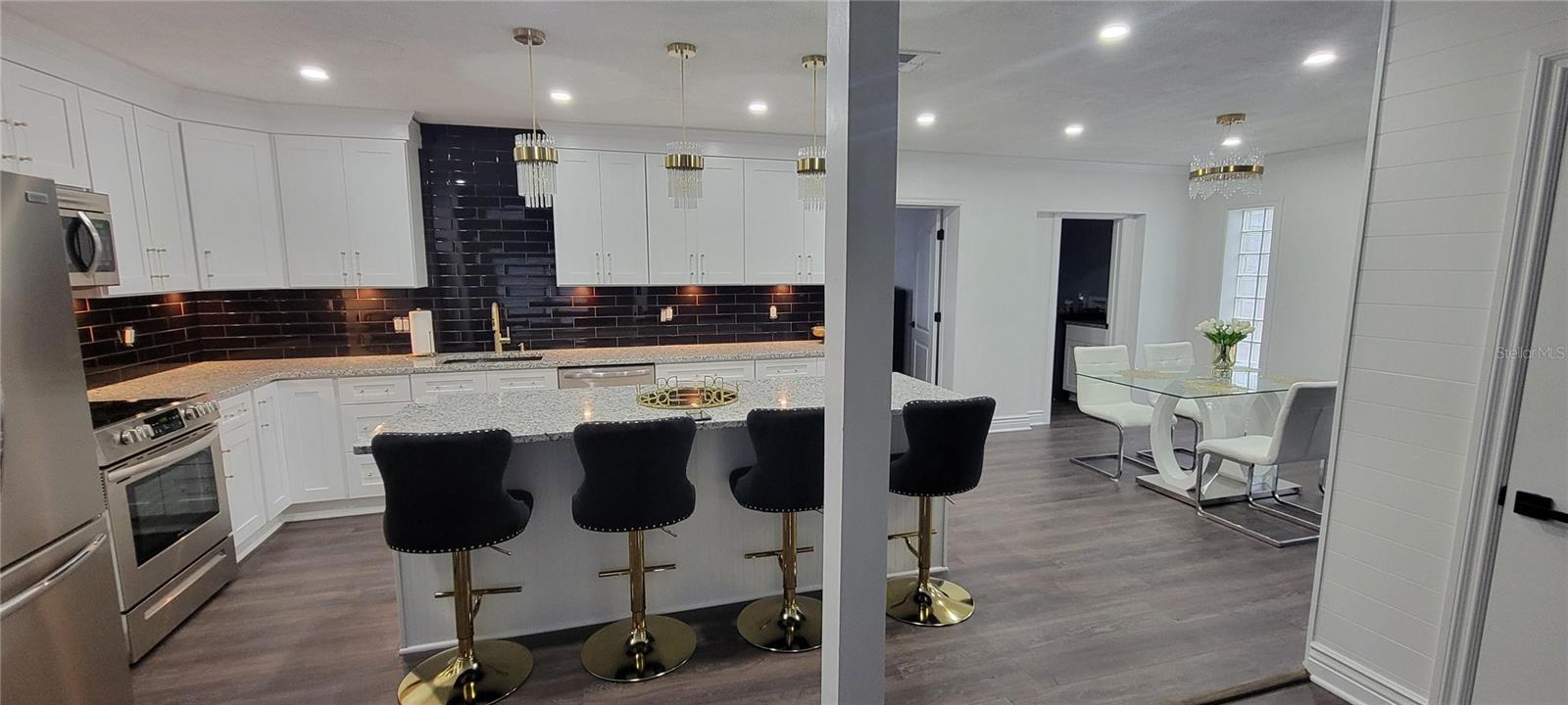 Image 2 of 26 For 1619 Linwood Drive