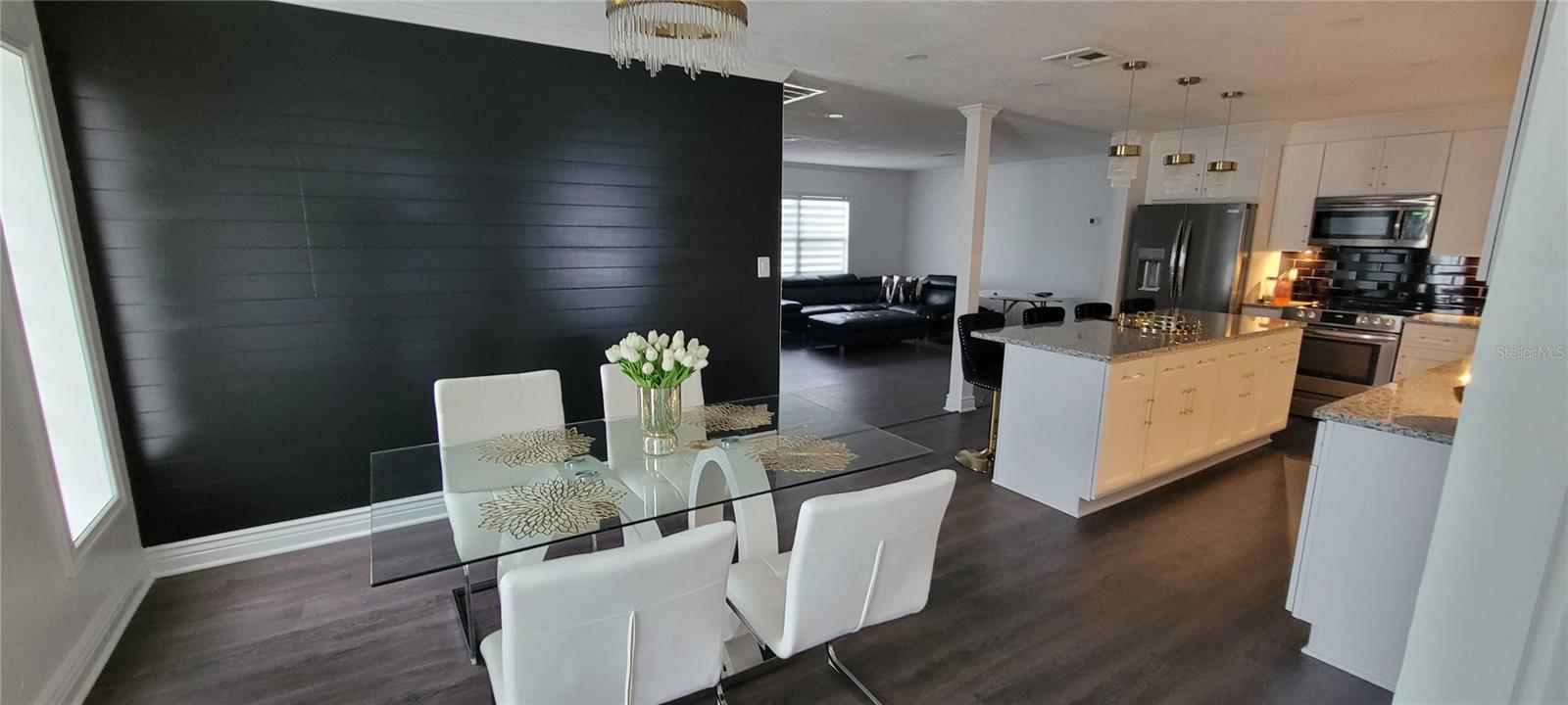 Image 7 of 26 For 1619 Linwood Drive