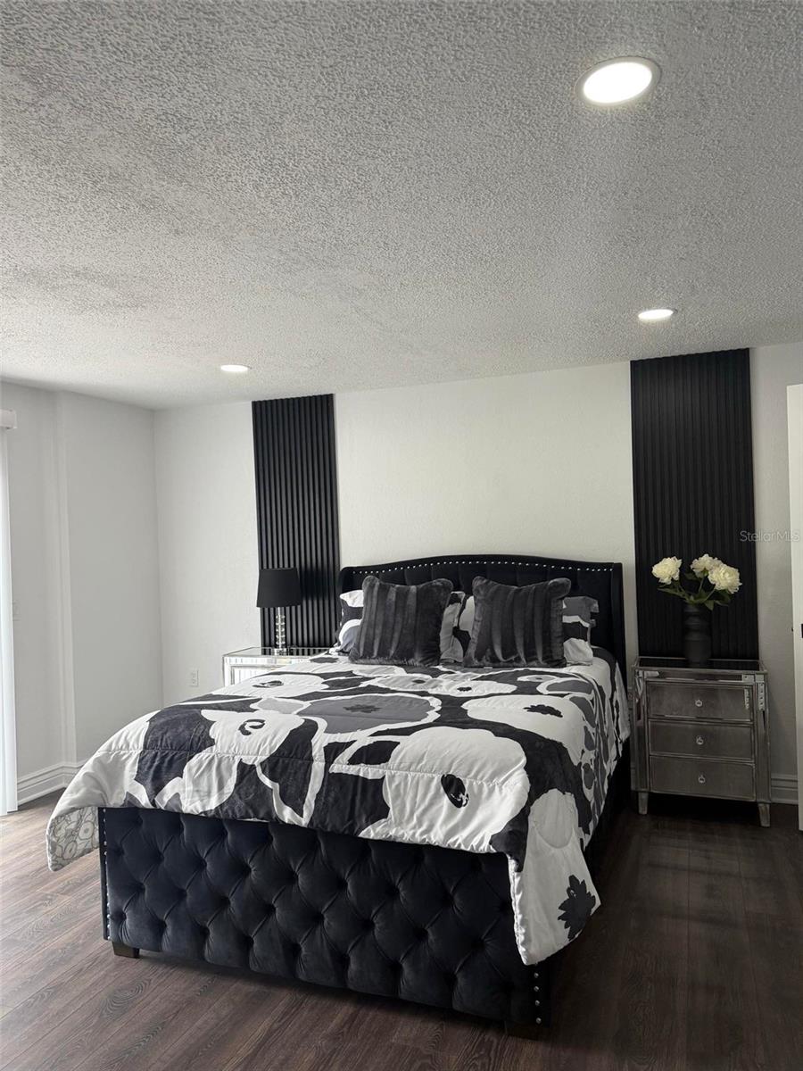 Image 9 of 26 For 1619 Linwood Drive