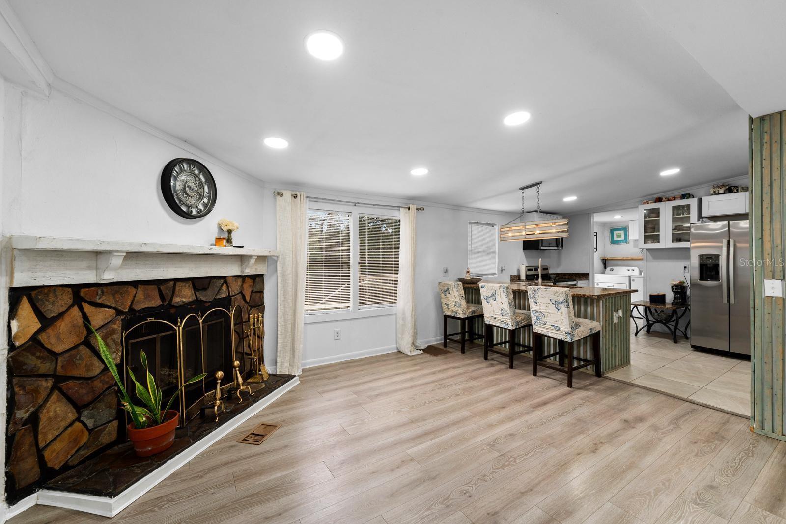 Image 11 of 34 For 34947 Emily Drive