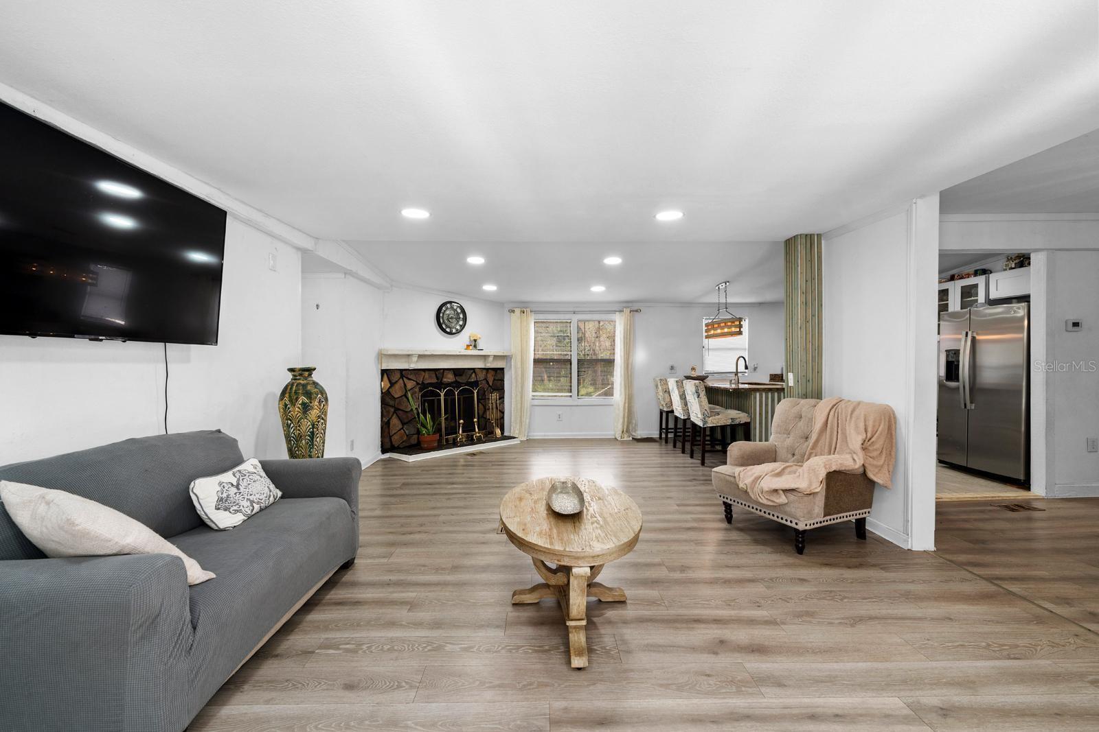 Image 2 of 34 For 34947 Emily Drive