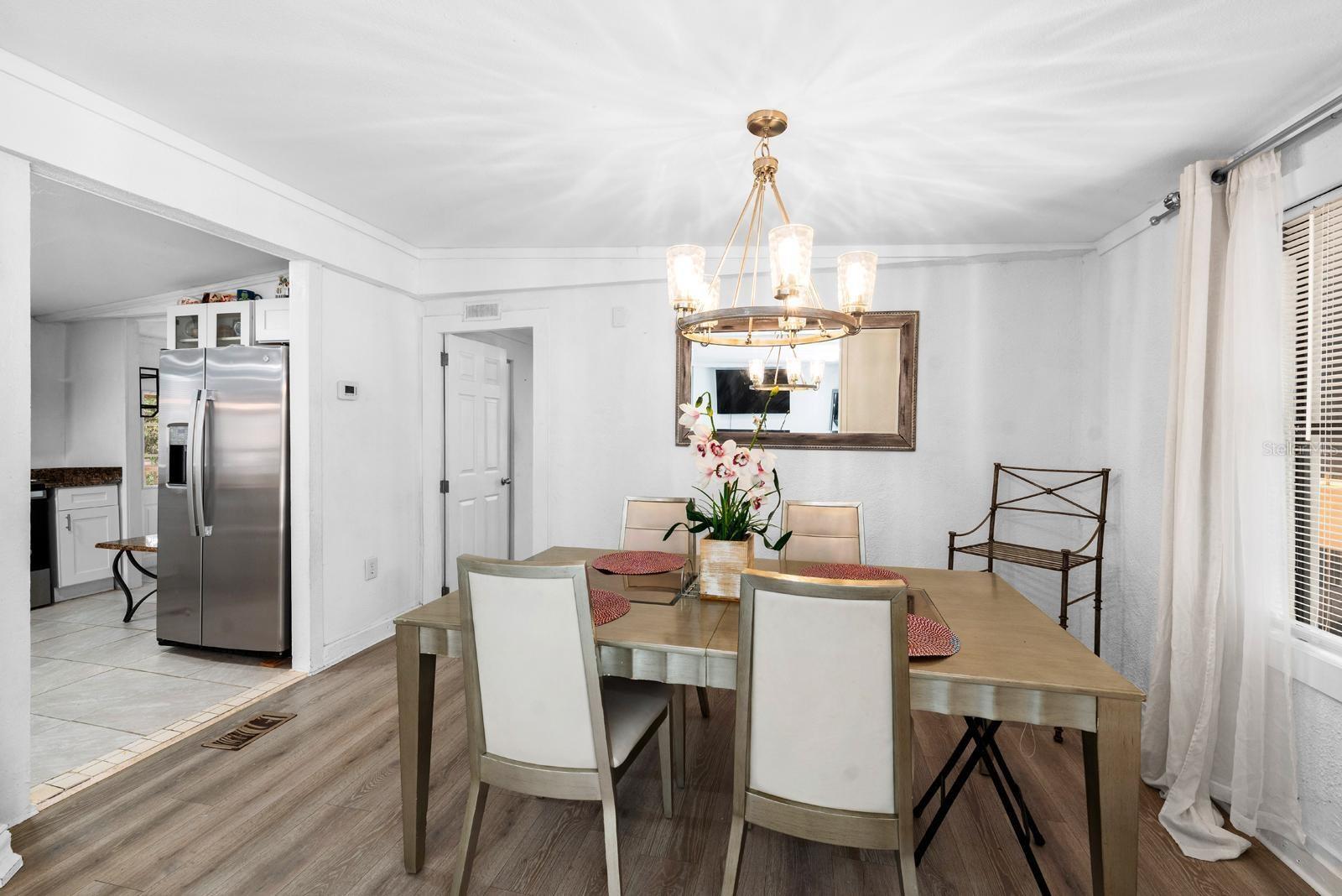 Image 3 of 34 For 34947 Emily Drive