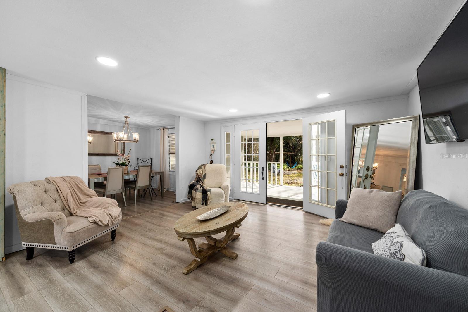 Image 9 of 34 For 34947 Emily Drive