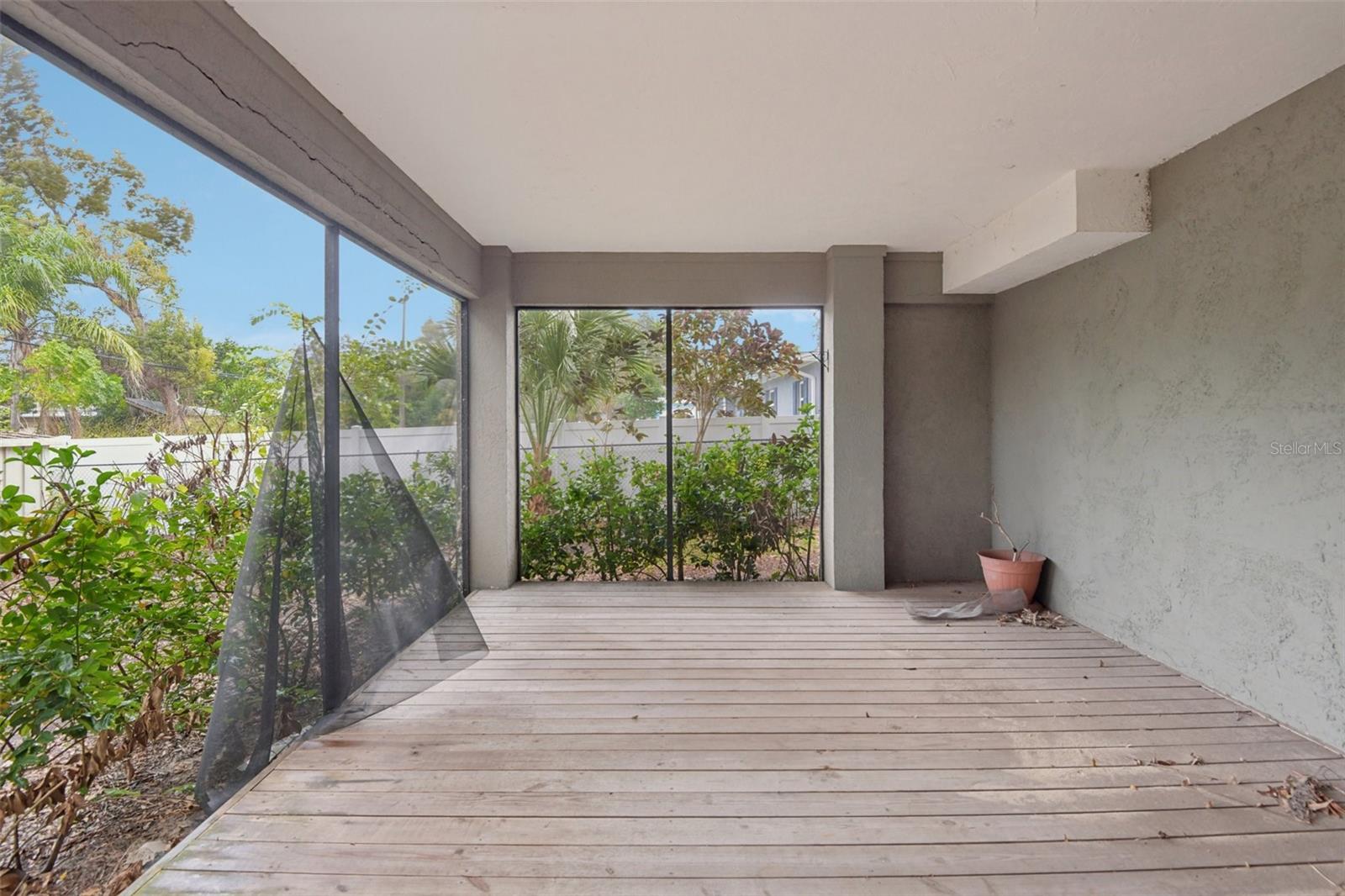 Image 23 of 36 For 350 Florida Boulevard