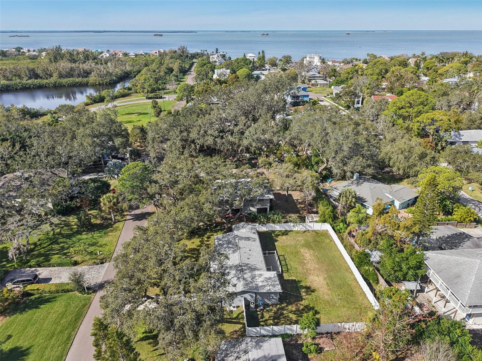 Image 33 of 36 For 350 Florida Boulevard