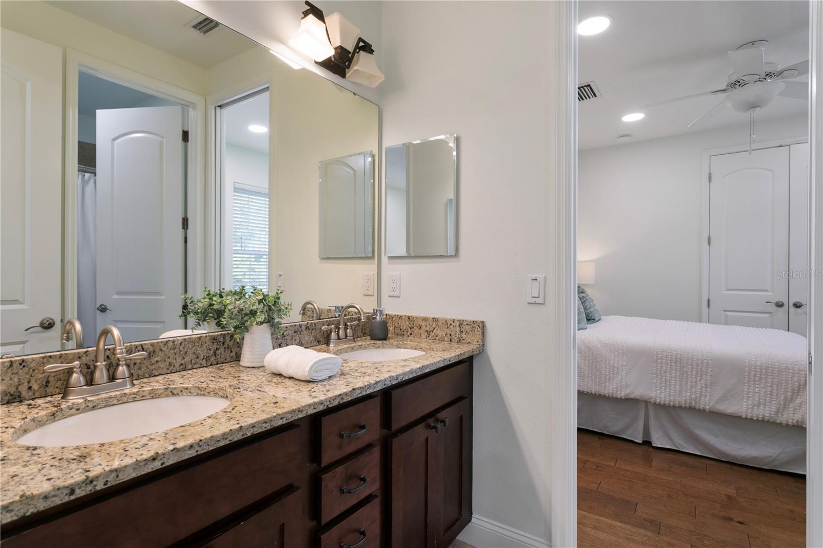 Image 41 of 67 For 2914 San Jose Street