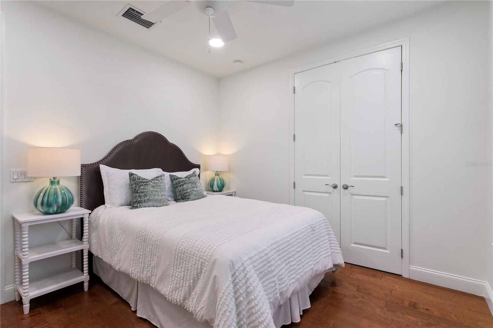 Image 44 of 67 For 2914 San Jose Street