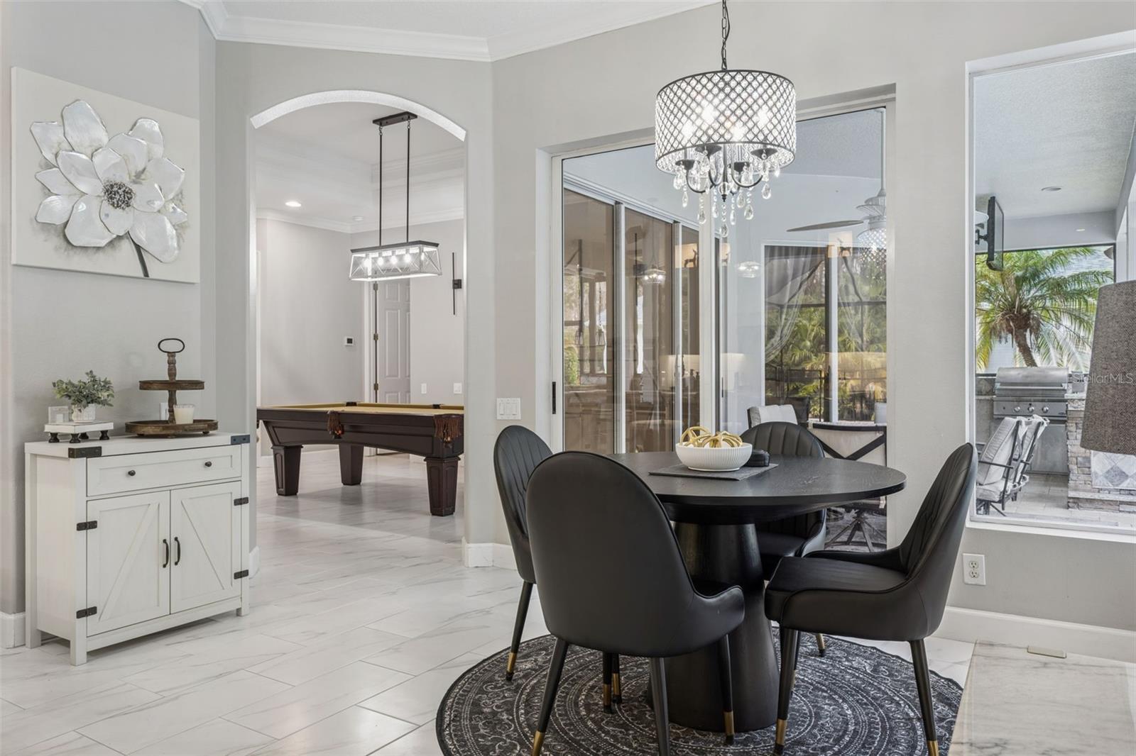 Image 16 of 50 For 21111 Lake Vienna Drive