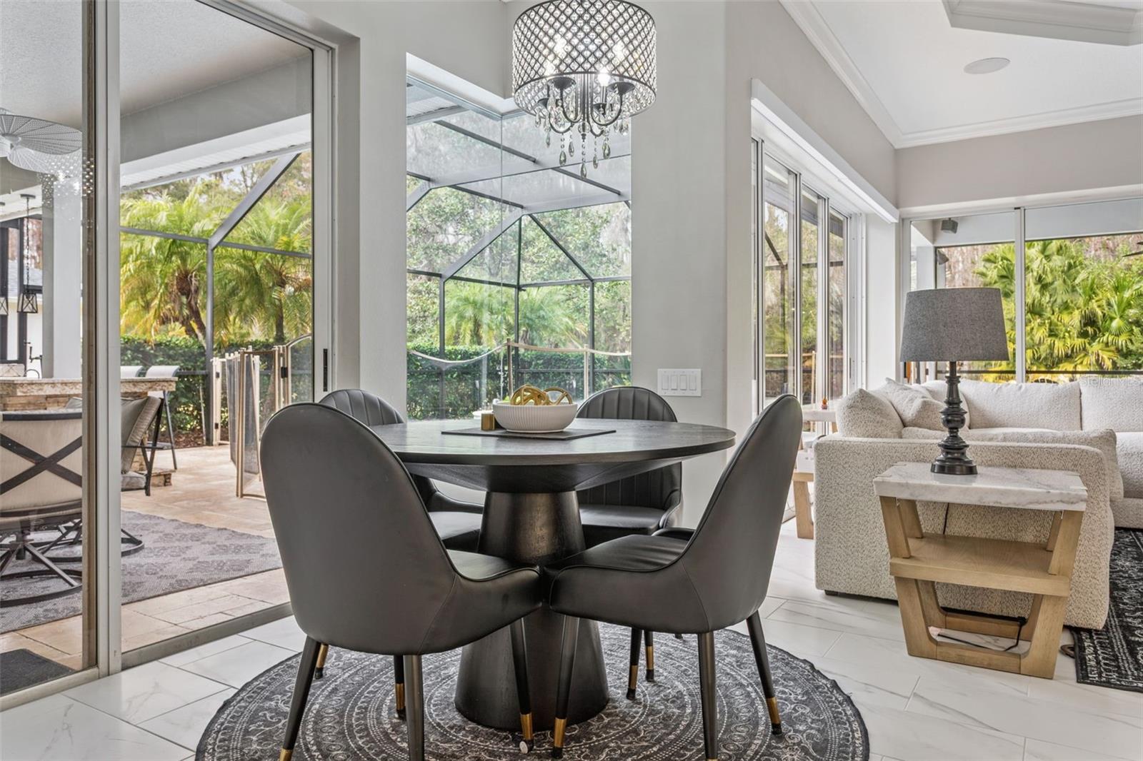 Image 17 of 50 For 21111 Lake Vienna Drive