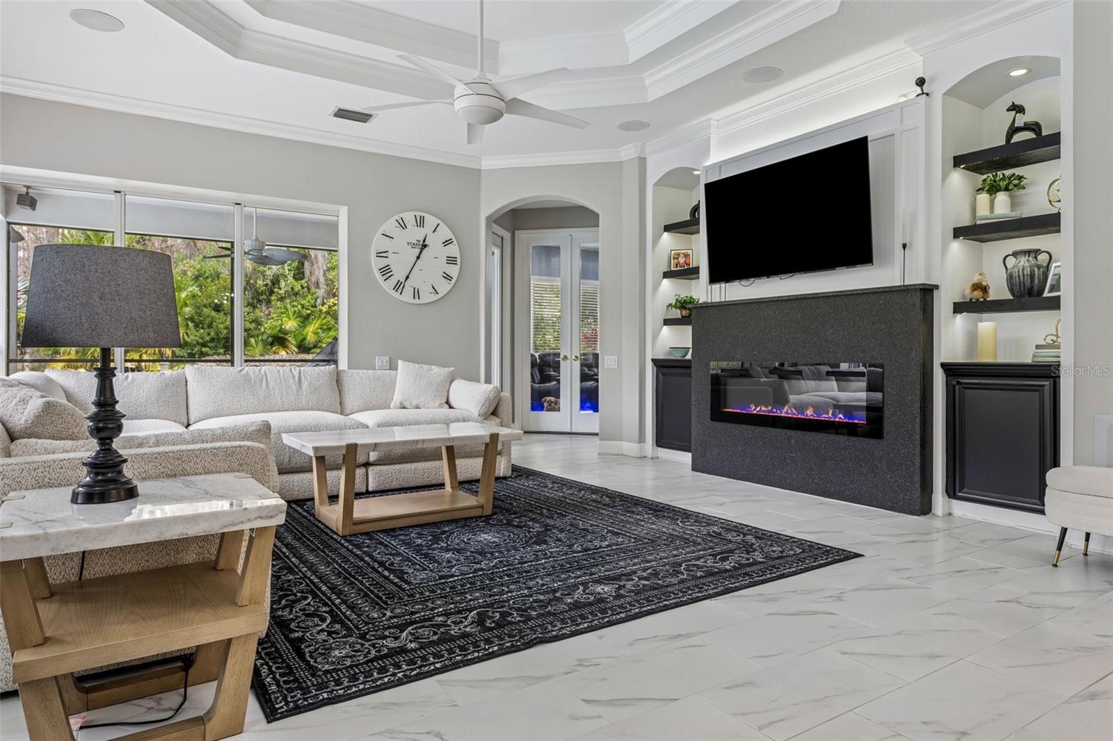 Image 19 of 50 For 21111 Lake Vienna Drive