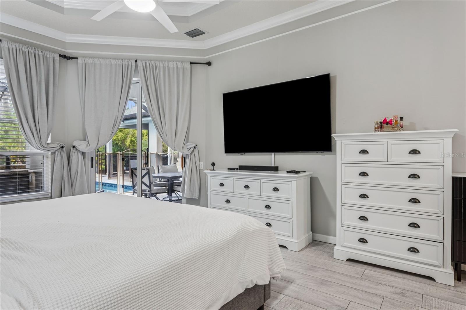 Image 31 of 50 For 21111 Lake Vienna Drive