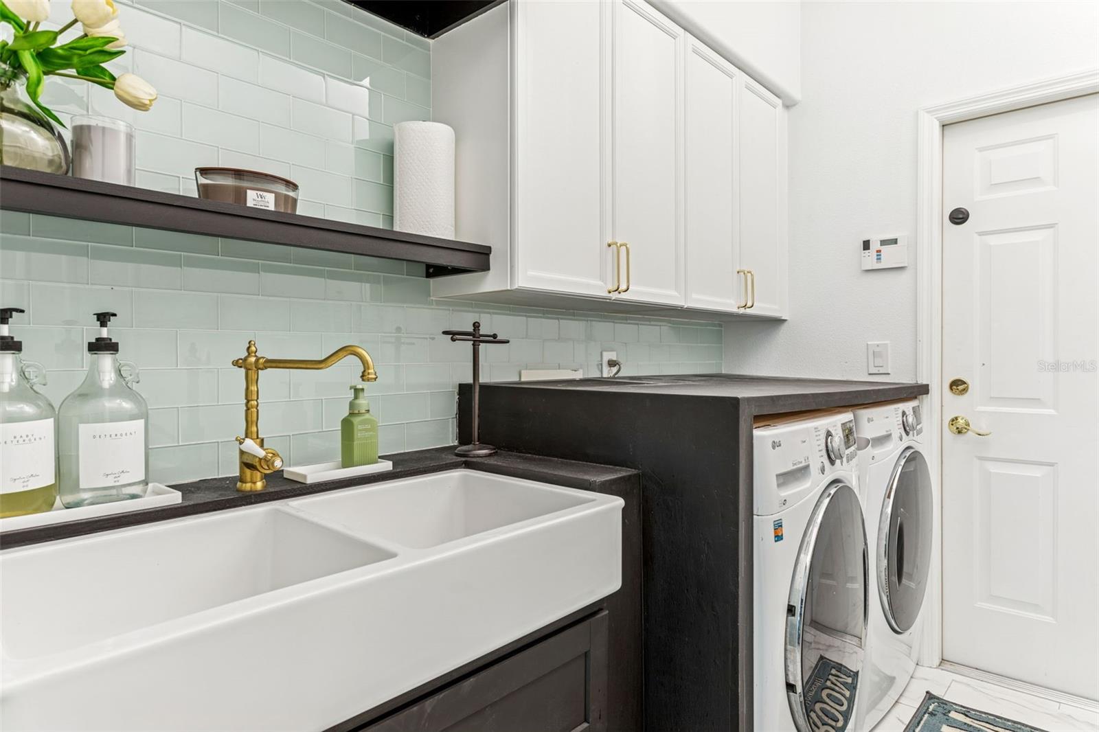 Image 38 of 50 For 21111 Lake Vienna Drive