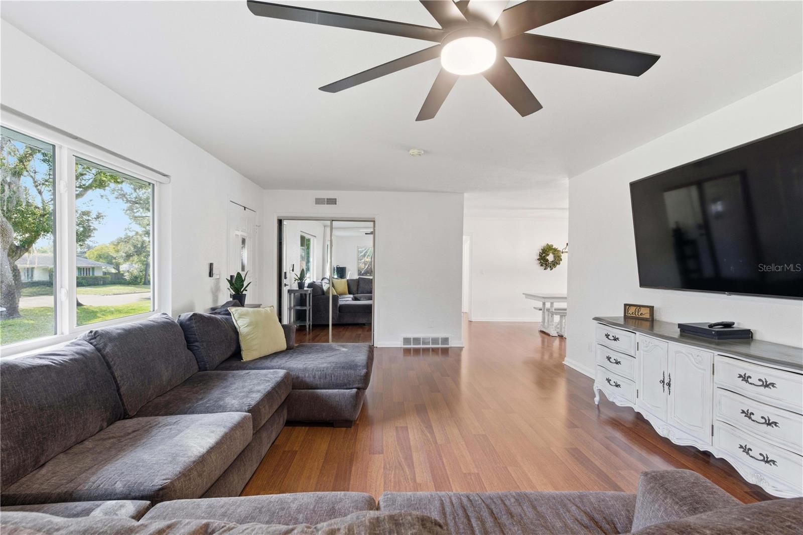 Image 11 of 50 For 1540 Walnut Street