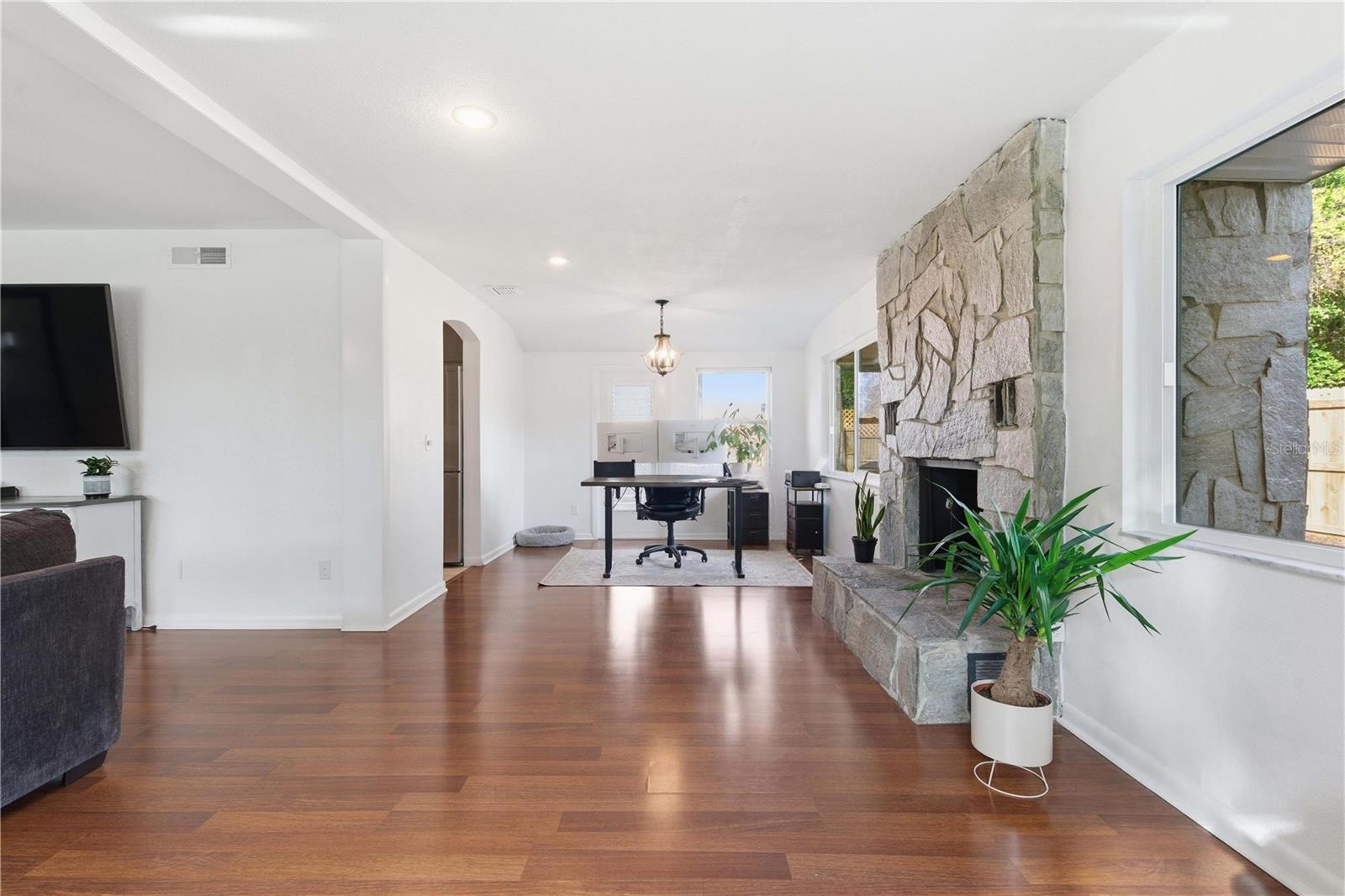 Image 17 of 50 For 1540 Walnut Street