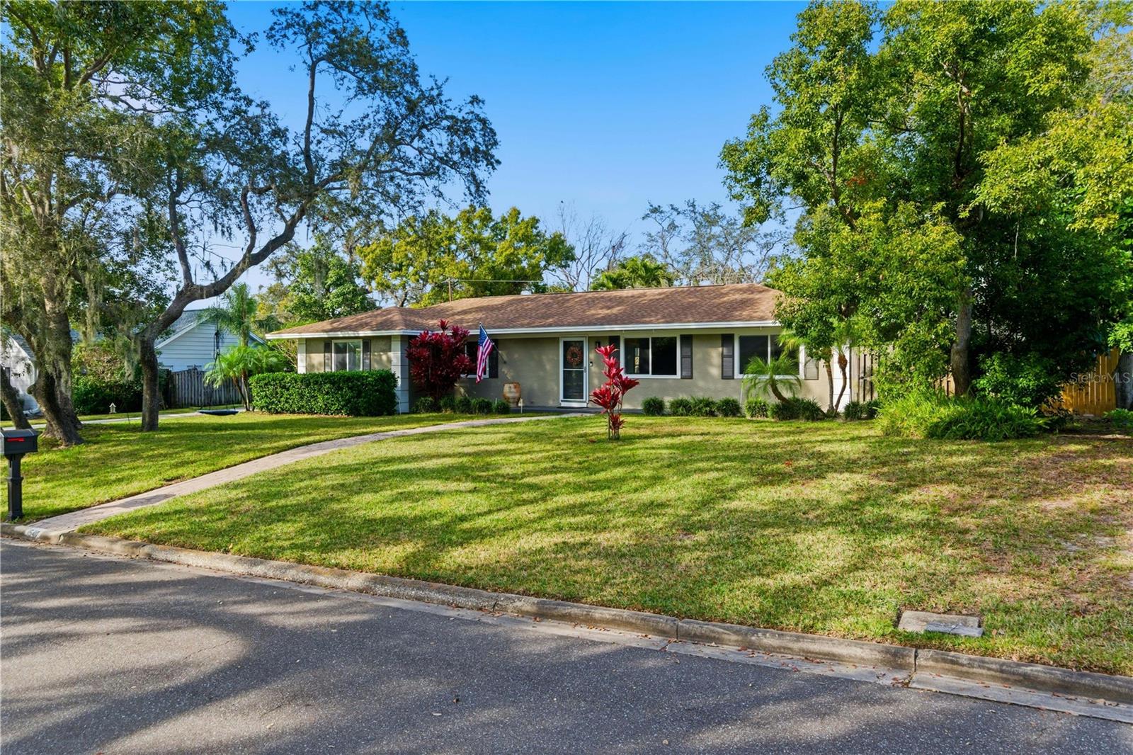 Image 3 of 50 For 1540 Walnut Street