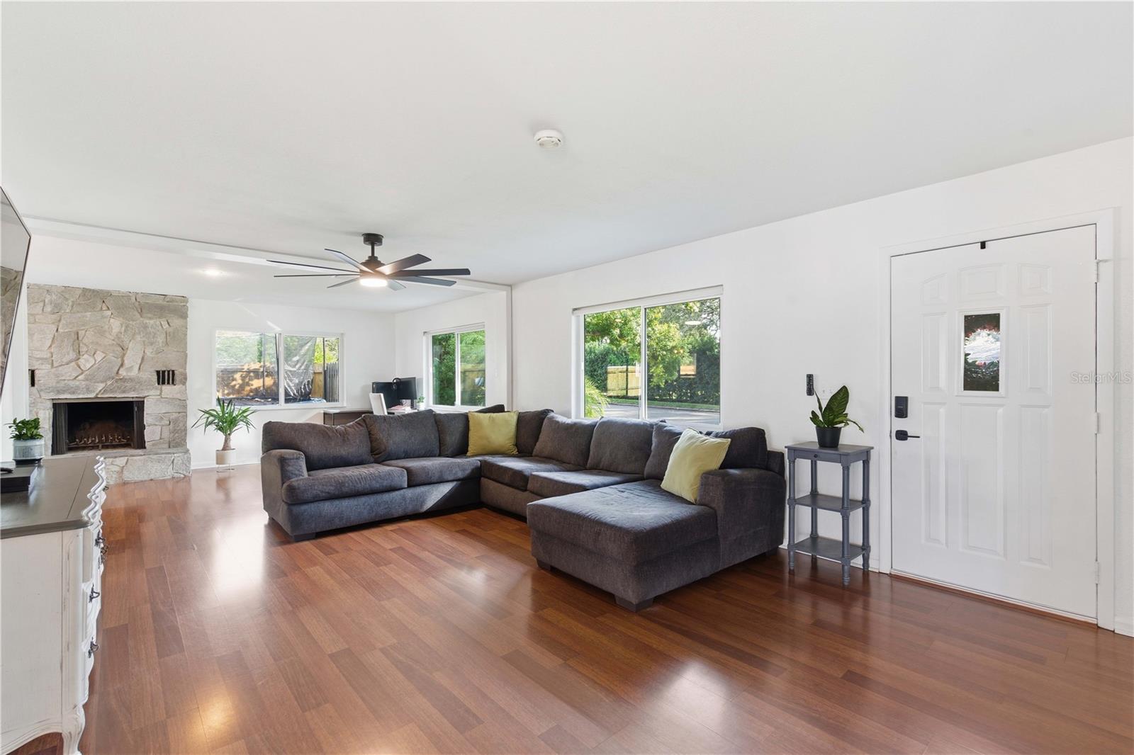 Image 8 of 50 For 1540 Walnut Street