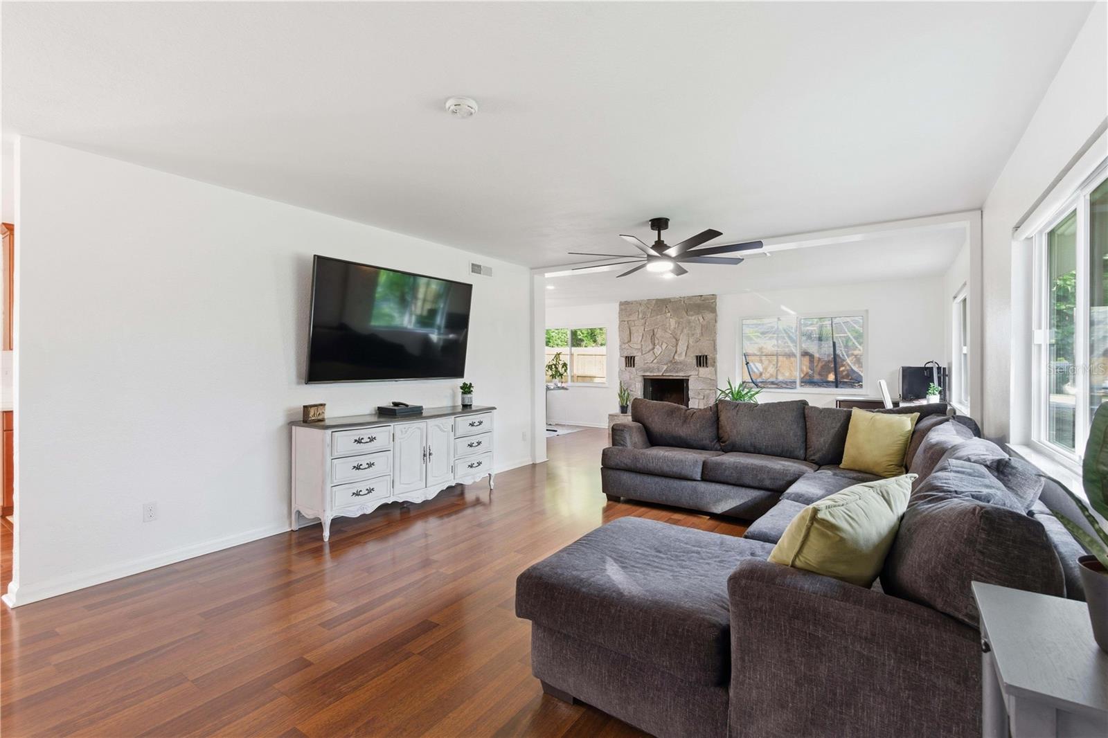 Image 9 of 50 For 1540 Walnut Street