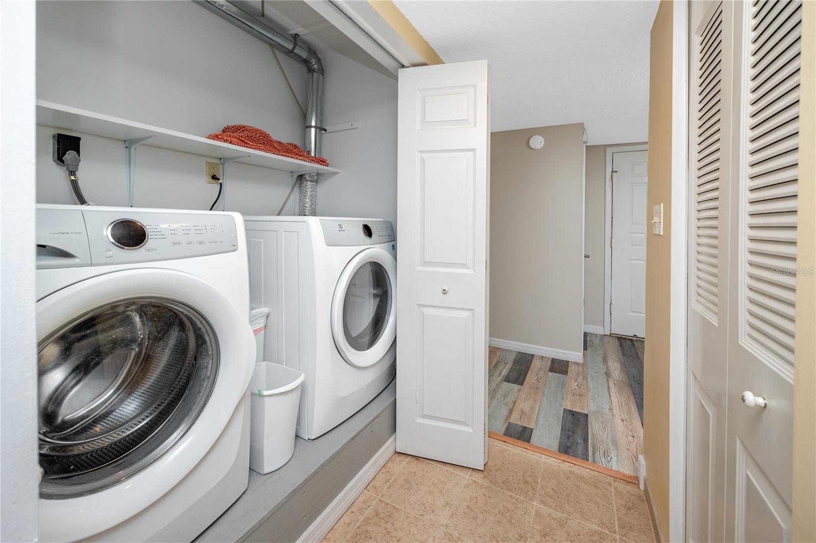 Image 16 of 38 For 3849 Staysail Lane