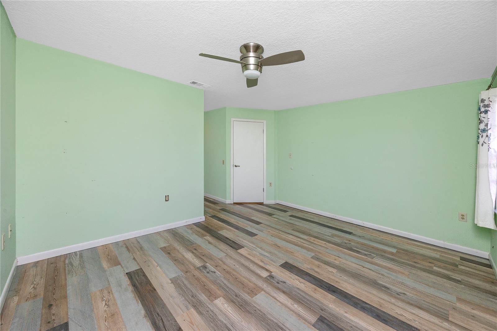 Image 19 of 38 For 3849 Staysail Lane