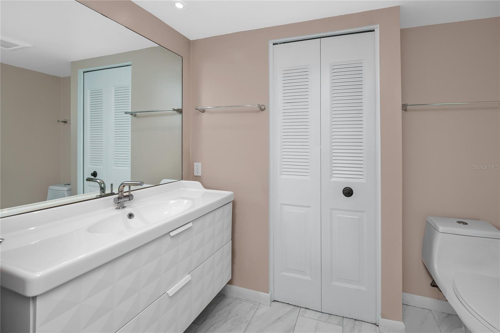 Image 21 of 38 For 3849 Staysail Lane