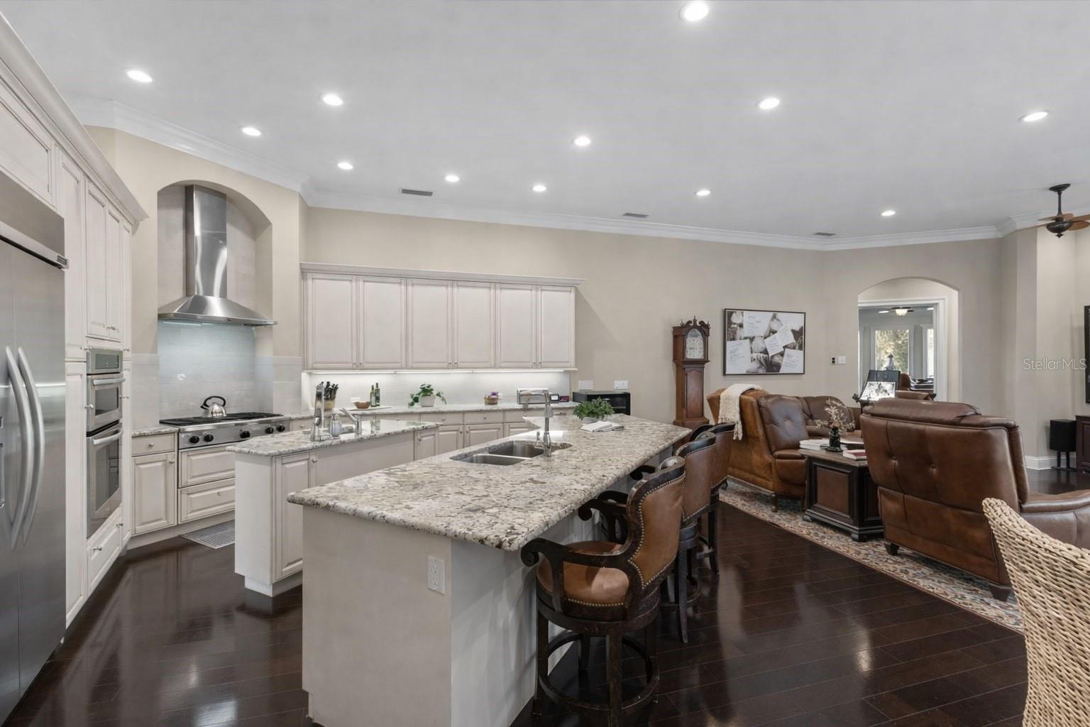 Image 12 of 48 For 11932 Royce Waterford Circle