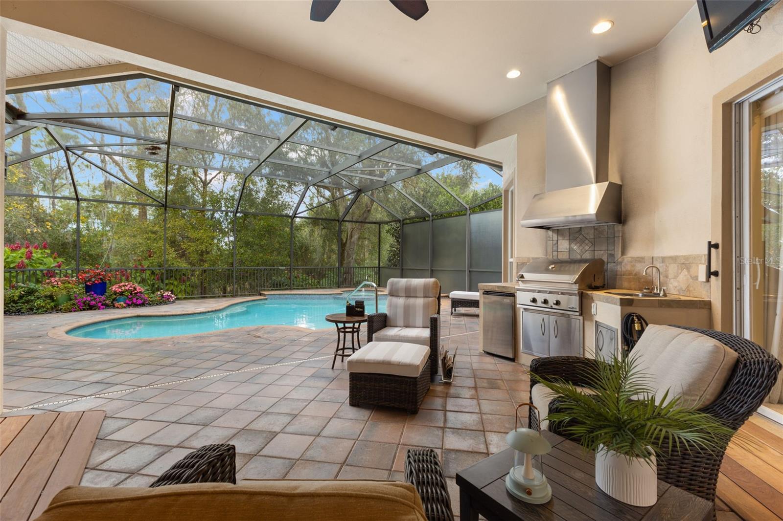 Image 18 of 48 For 11932 Royce Waterford Circle